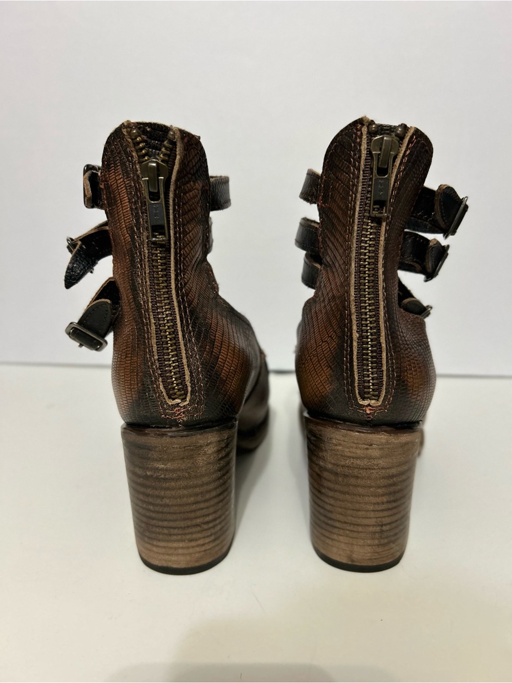 ⭐️Freebird Randy Snake Print Copper shoes size 10⭐️ - Picture 5 of 10